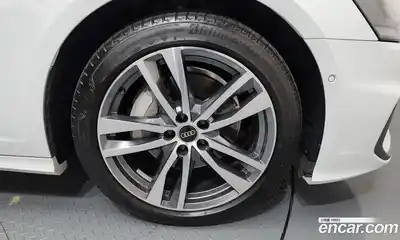 Audi A6 2023 2.0 Автомат в Москве № 162357, миниатюра 4