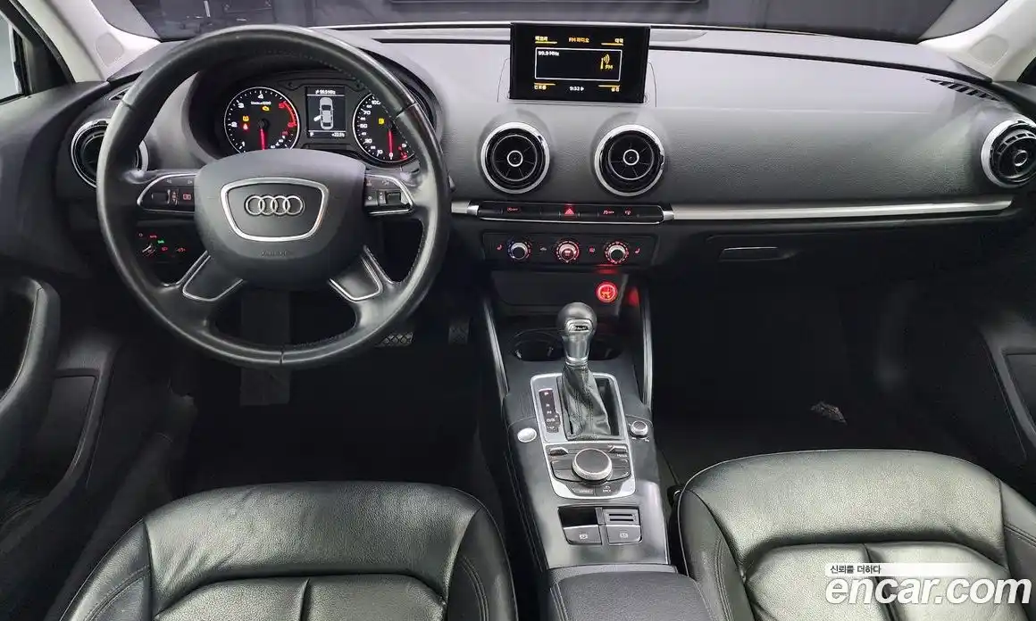 Audi A3 2015 1.6 Автомат в Москве № 163775, фото 14