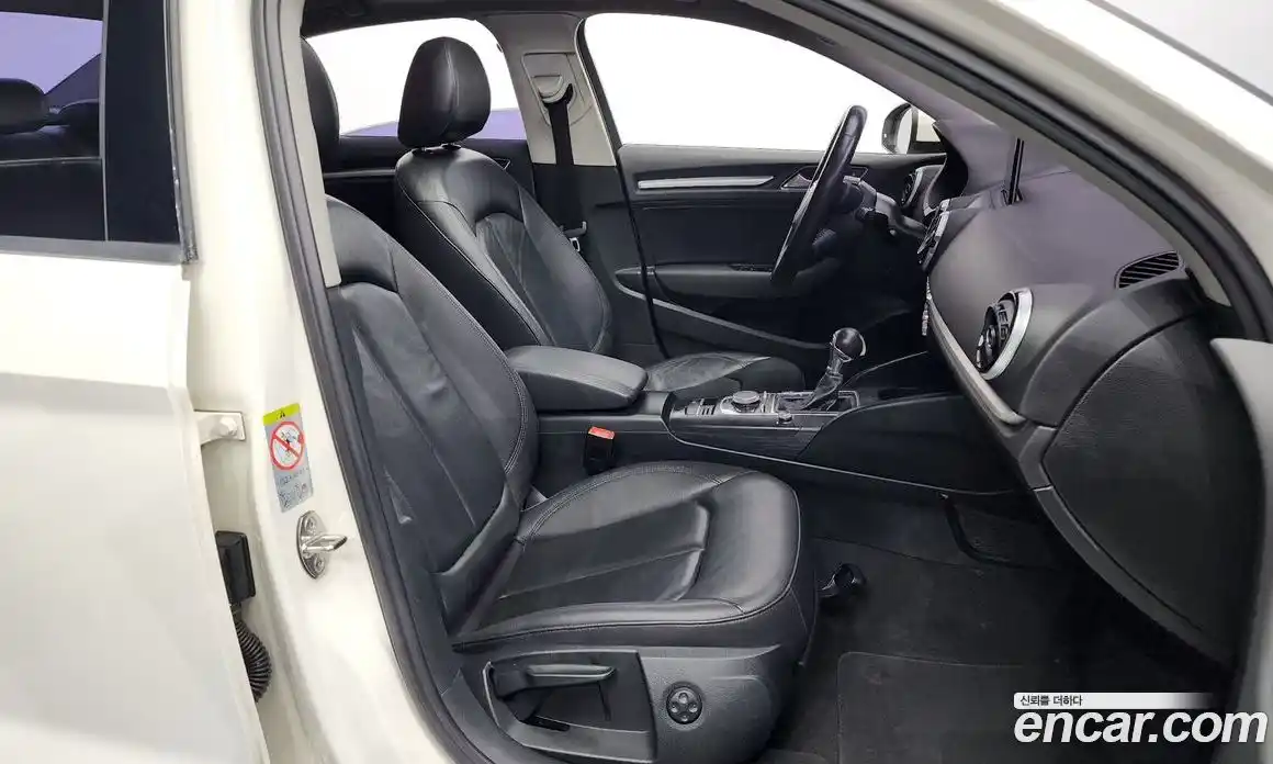 Audi A3 2015 1.6 Автомат в Москве № 163775, фото 20