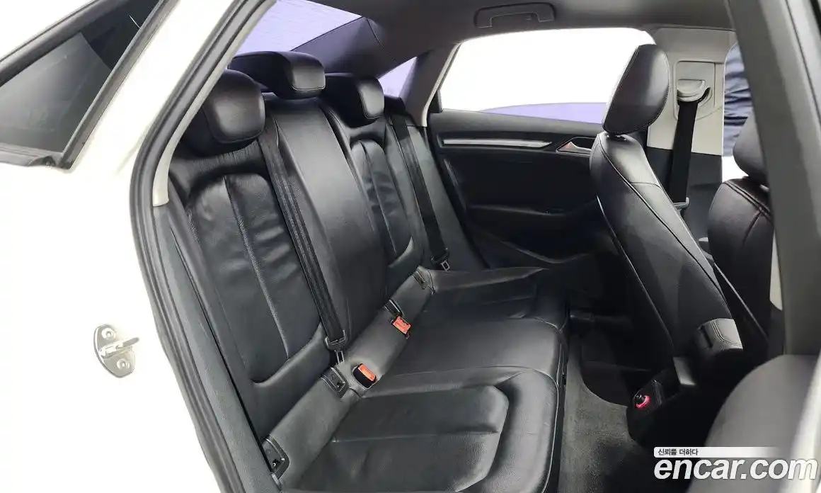 Audi A3 2015 1.6 Автомат в Москве № 163775, фото 4