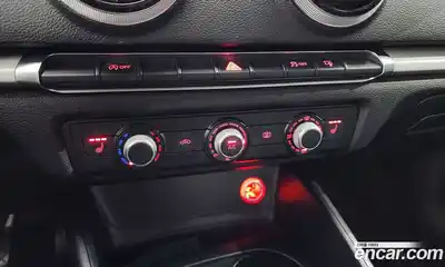 Audi A3 2015 1.6 Автомат в Москве № 163775, миниатюра 7