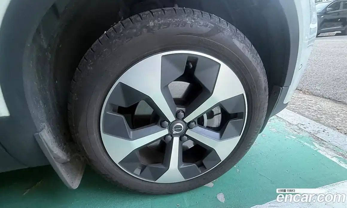 Volvo XC40 2023 2.0 Автомат в Москве № 164750, фото 19