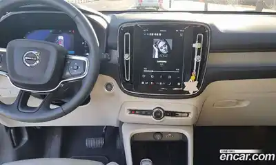 Volvo XC40 2023 2.0 Автомат в Москве № 164750, миниатюра 9