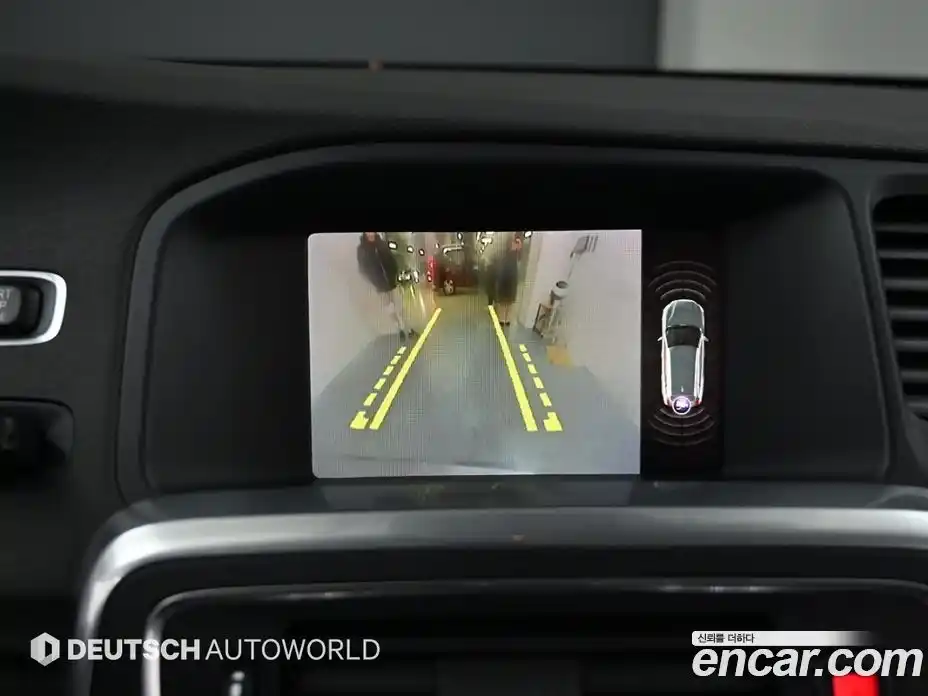 Volvo V60 2018 2.0 Автомат в Москве № 164880, фото 15