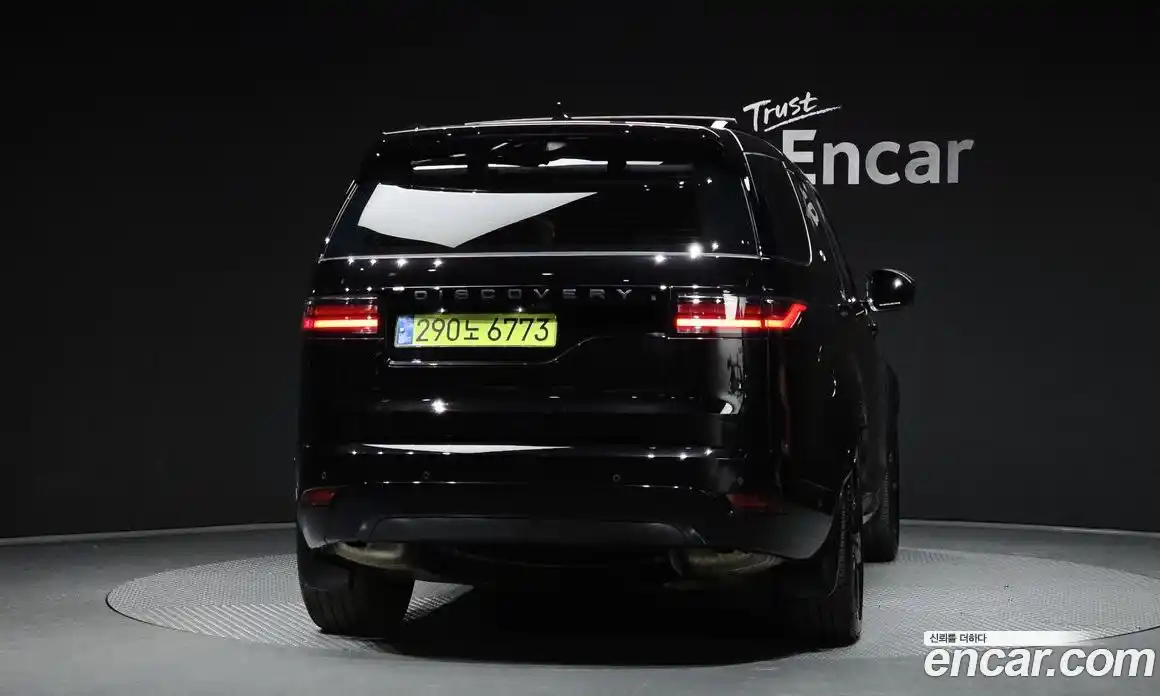 Land Rover Discovery 2024 3.0 Автомат в Москве № 166060, фото 3