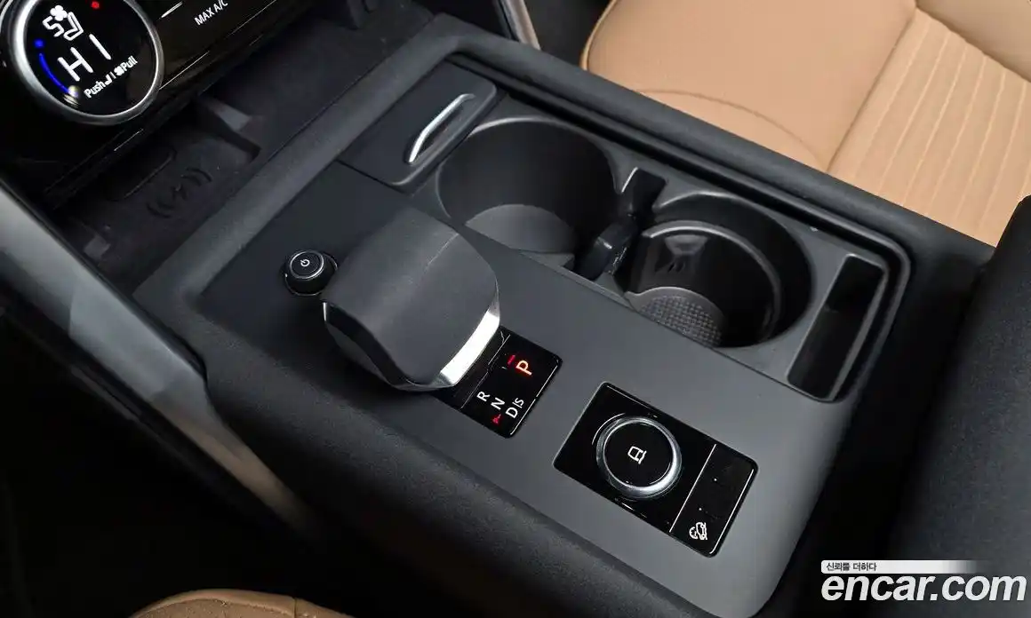 Land Rover Discovery 2024 3.0 Автомат в Москве № 166060, фото 8