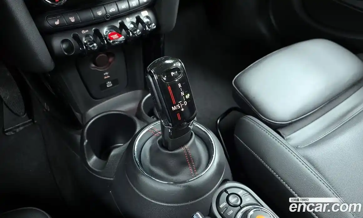 Mini Cooper 2020 2.0 Автомат в Москве № 166945, фото 12