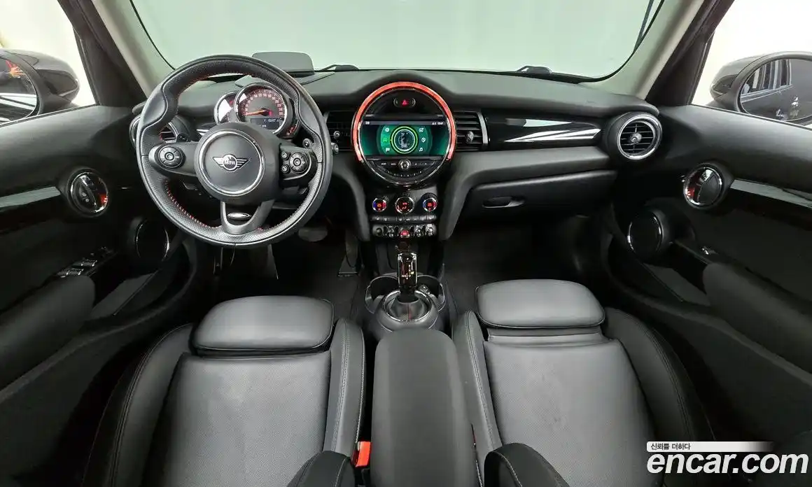 Mini Cooper 2020 2.0 Автомат в Москве № 166945, фото 16