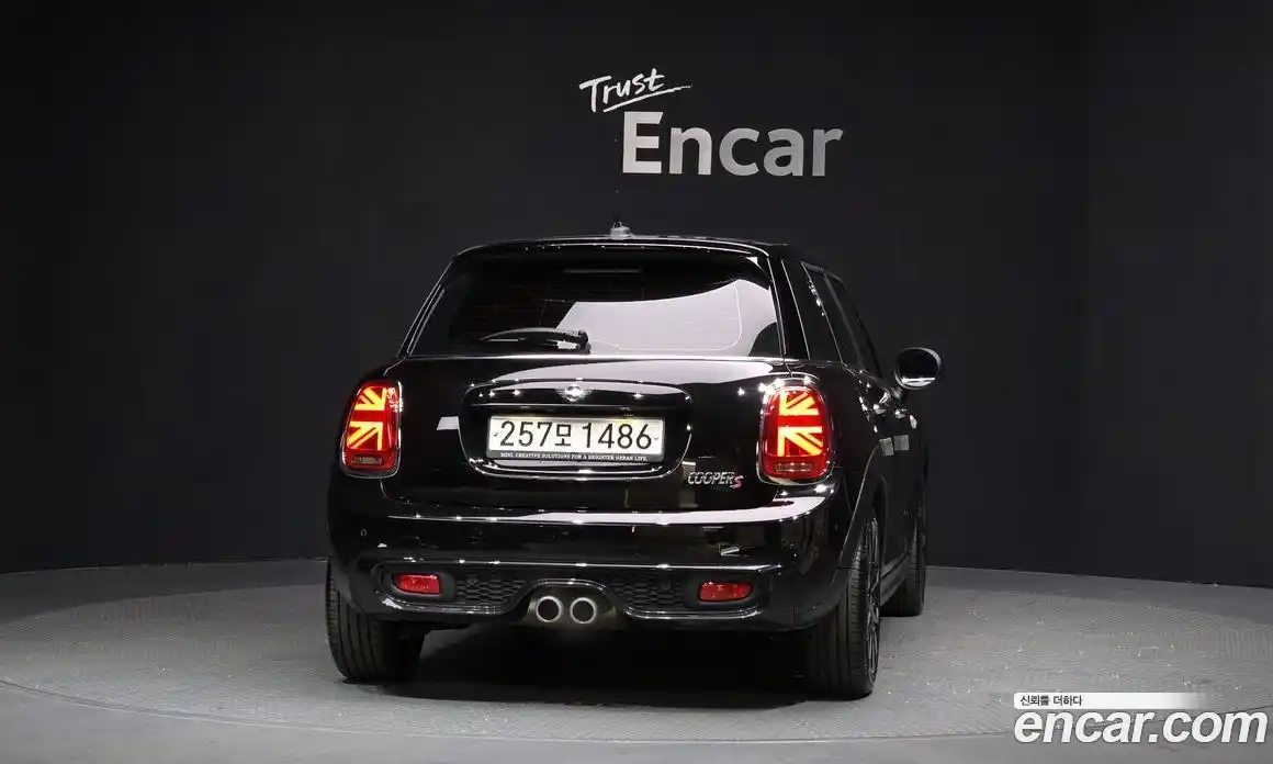 Mini Cooper 2020 2.0 Автомат в Москве № 166945, фото 19