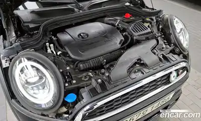 Mini Cooper 2020 2.0 Автомат в Москве № 166945, миниатюра 2