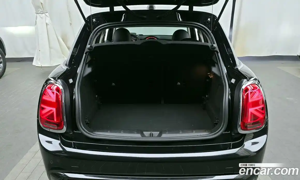 Mini Cooper 2020 2.0 Автомат в Москве № 166945, фото 8