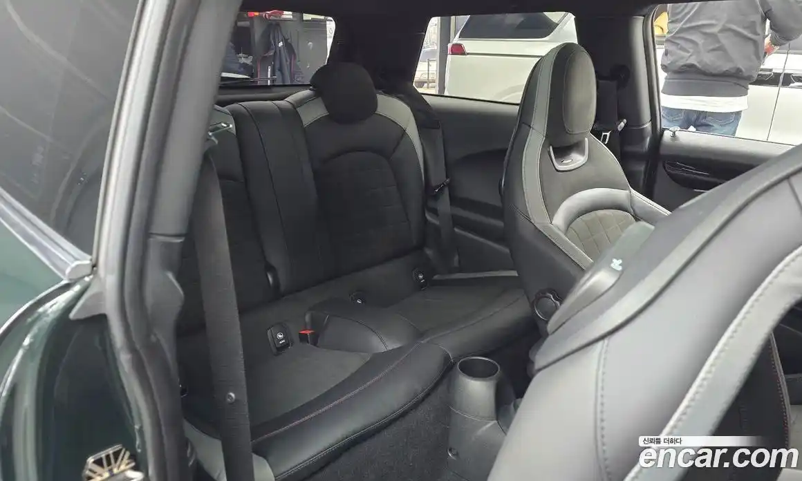 Mini Cooper 2023 2.0 Автомат в Москве № 167035, фото 12