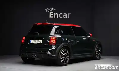 Mini Cooper 2023 2.0 Автомат в Москве № 167035, миниатюра 2