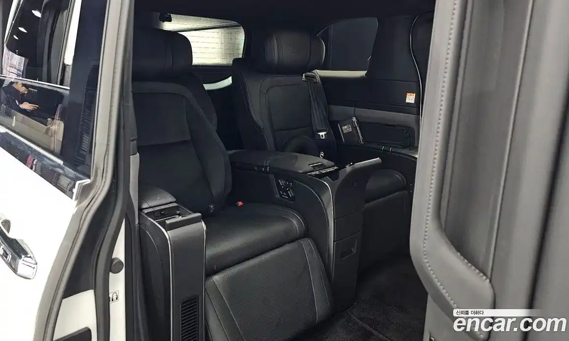 Lexus LM 2025 2.5 Автомат в Москве № 167980, фото 15