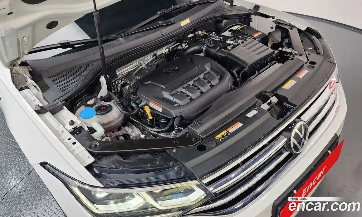 Volkswagen Tiguan 2023 2.0 Автомат в Москве № 168522, фото 6