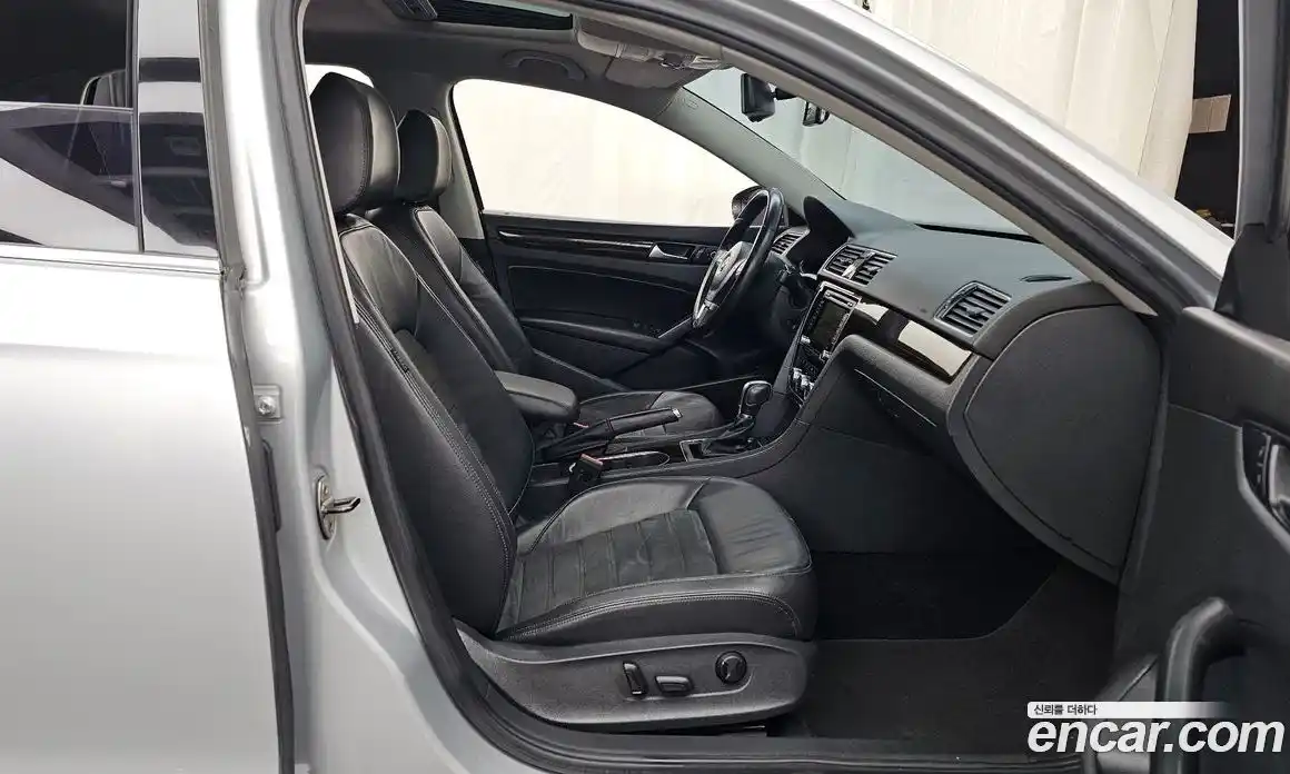 Volkswagen Passat 2014 2.0 Автомат в Москве № 168995, фото 1