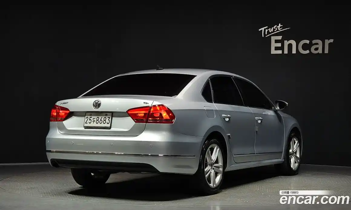 Volkswagen Passat 2014 2.0 Автомат в Москве № 168995, фото 17