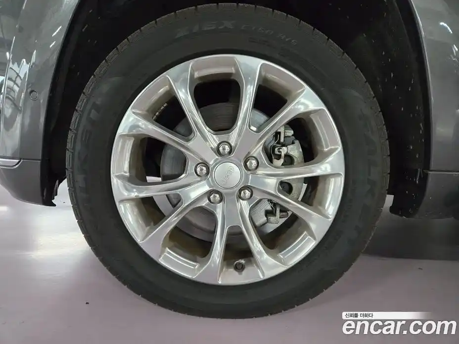 Jeep Cherokee 2021 3.6 Автомат в Москве № 170046, фото 5