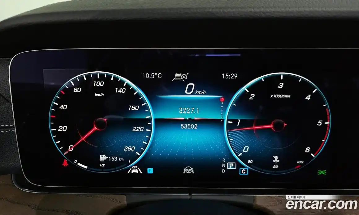 Mercedes-Benz E-Class 2022 1.9 Автомат в Москве № 183566, фото 17