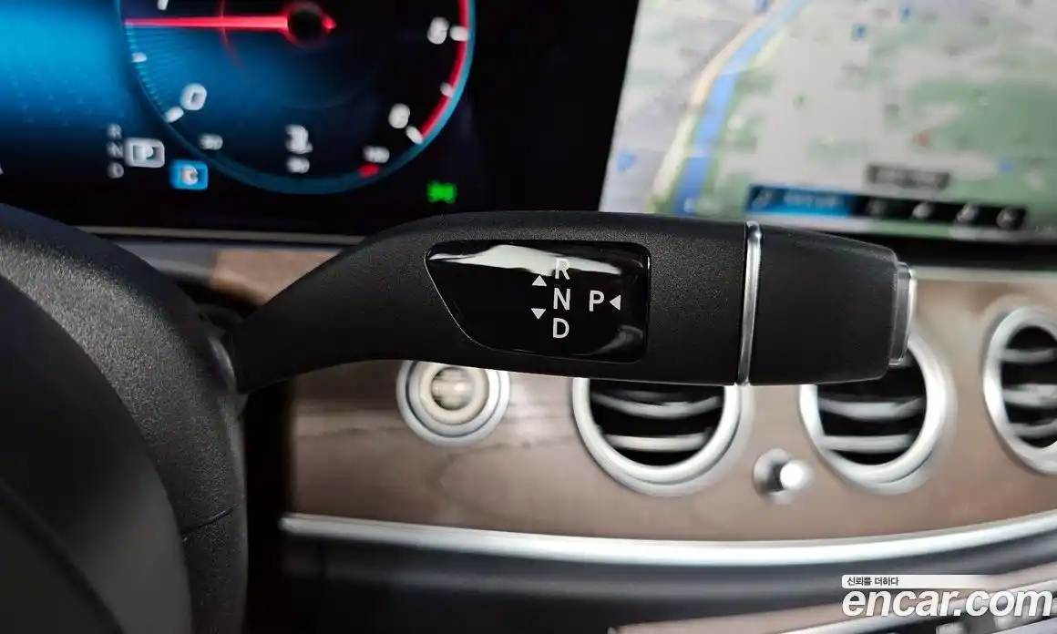 Mercedes-Benz E-Class 2022 1.9 Автомат в Москве № 183566, фото 18