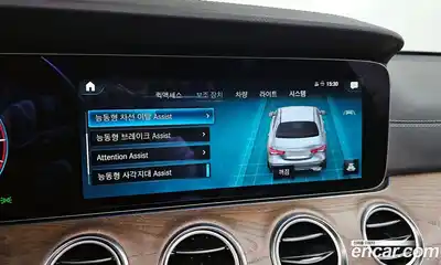 Mercedes-Benz E-Class 2022 1.9 Автомат в Москве № 183566, миниатюра 3