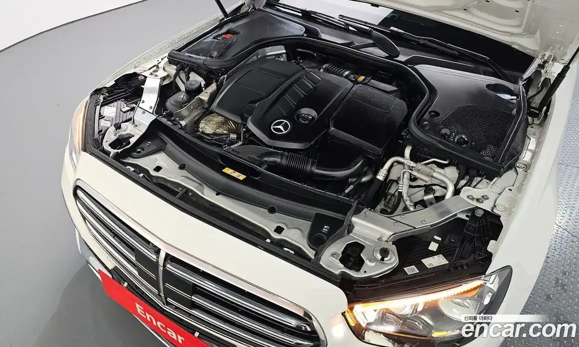 Mercedes-Benz E-Class 2022 1.9 Автомат в Москве № 183566, фото 6