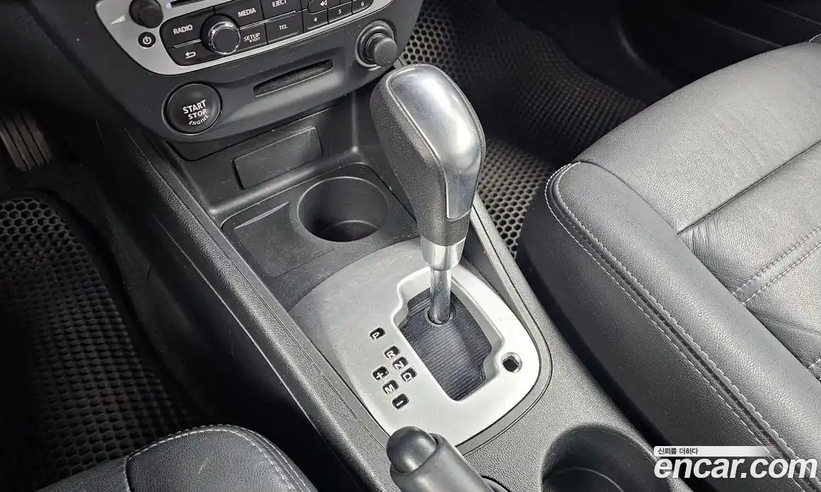 Renault SM3 2014 1.6 Автомат в Москве № 183808, фото 16