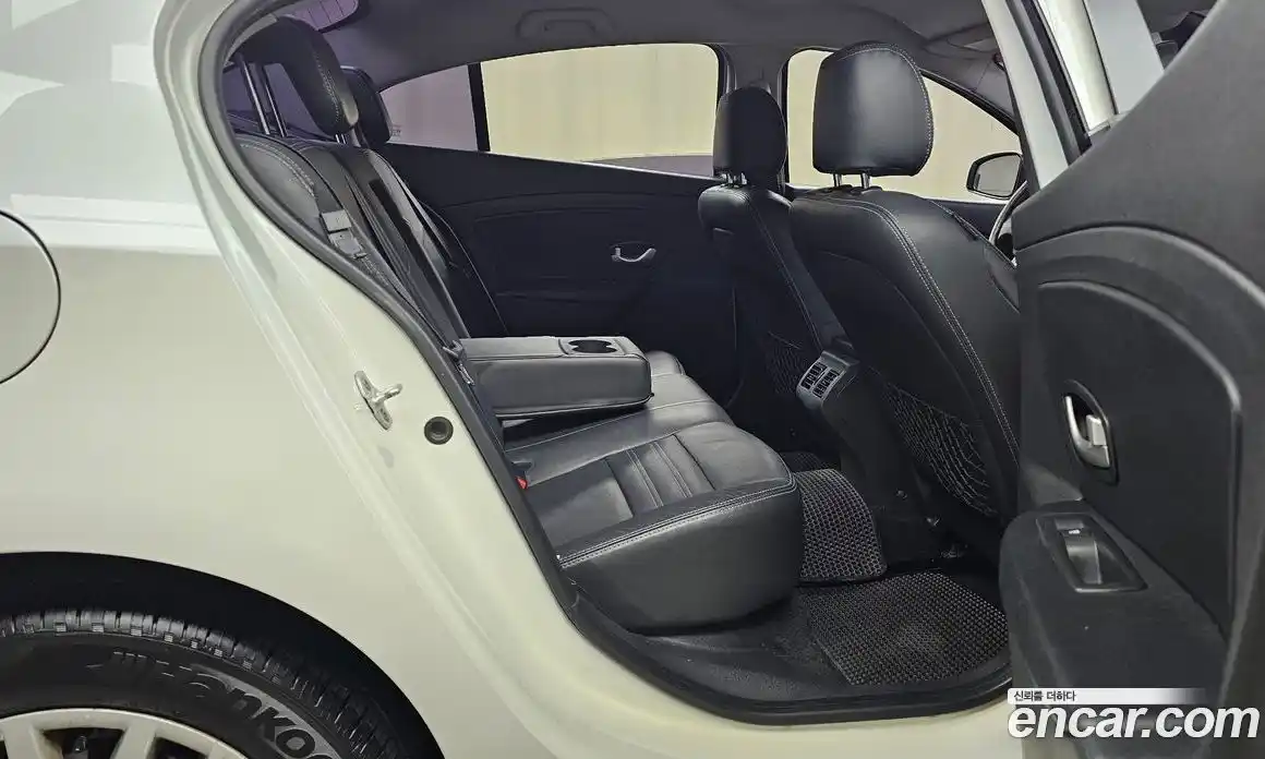 Renault SM3 2014 1.6 Автомат в Москве № 183808, фото 3