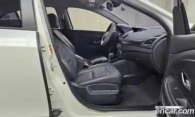 Renault SM3 2014 1.6 Автомат в Москве № 183808, миниатюра 6