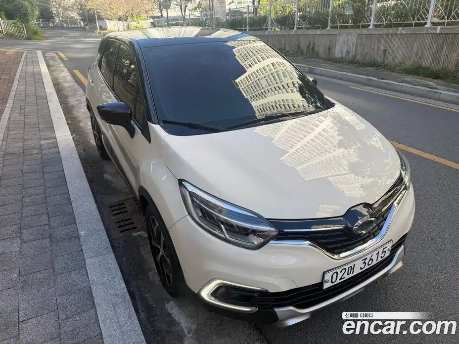 Renault QM3 2018 1.5 Автомат в Москве № 186595, фото 1