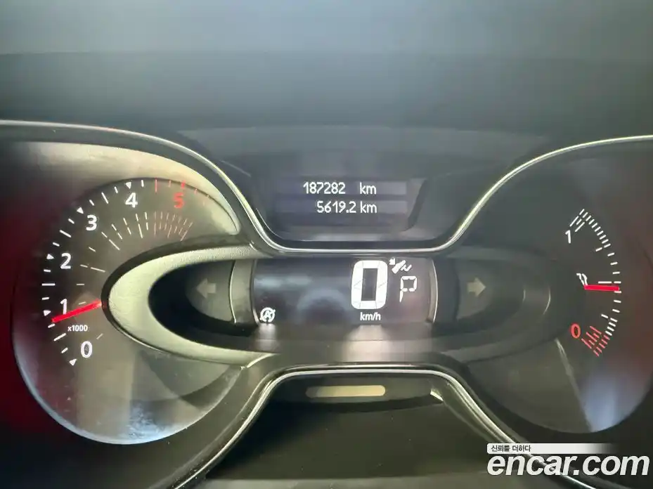 Renault QM3 2018 1.5 Автомат в Москве № 186595, фото 8