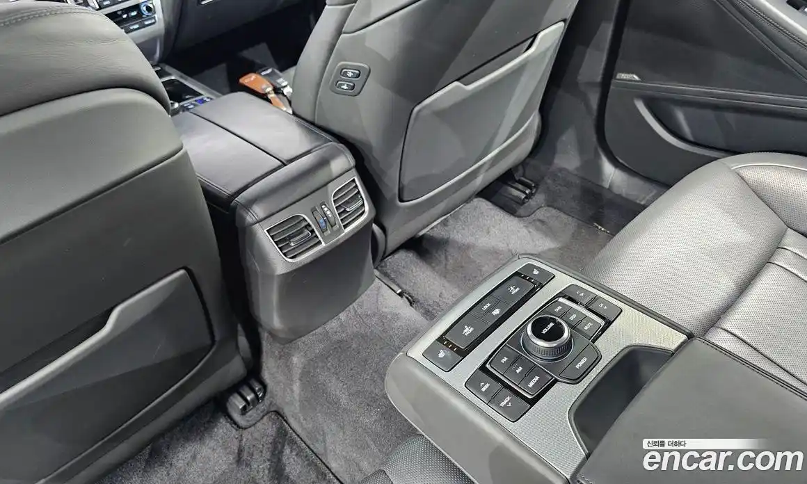 Genesis G80 2017 3.3 Автомат в Москве № 18693, фото 20