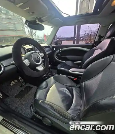 Mini Cooper 2010 1.6 Автомат в Москве № 188716, миниатюра 9