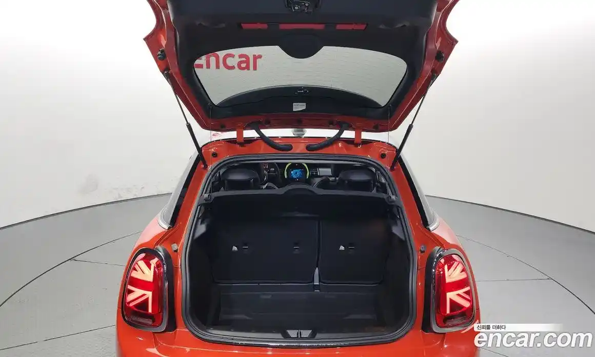 Mini Cooper 2019 1.5 Автомат в Москве № 192082, фото 7