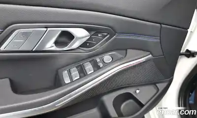 BMW 3-Series 2022 2.0 Автомат в Москве № 192214, миниатюра 11