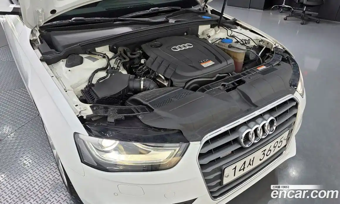 Audi A4 2013 2.0 Автомат в Москве № 193033, фото 12
