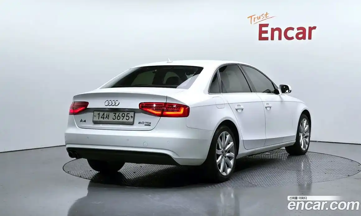 Audi A4 2013 2.0 Автомат в Москве № 193033, фото 13