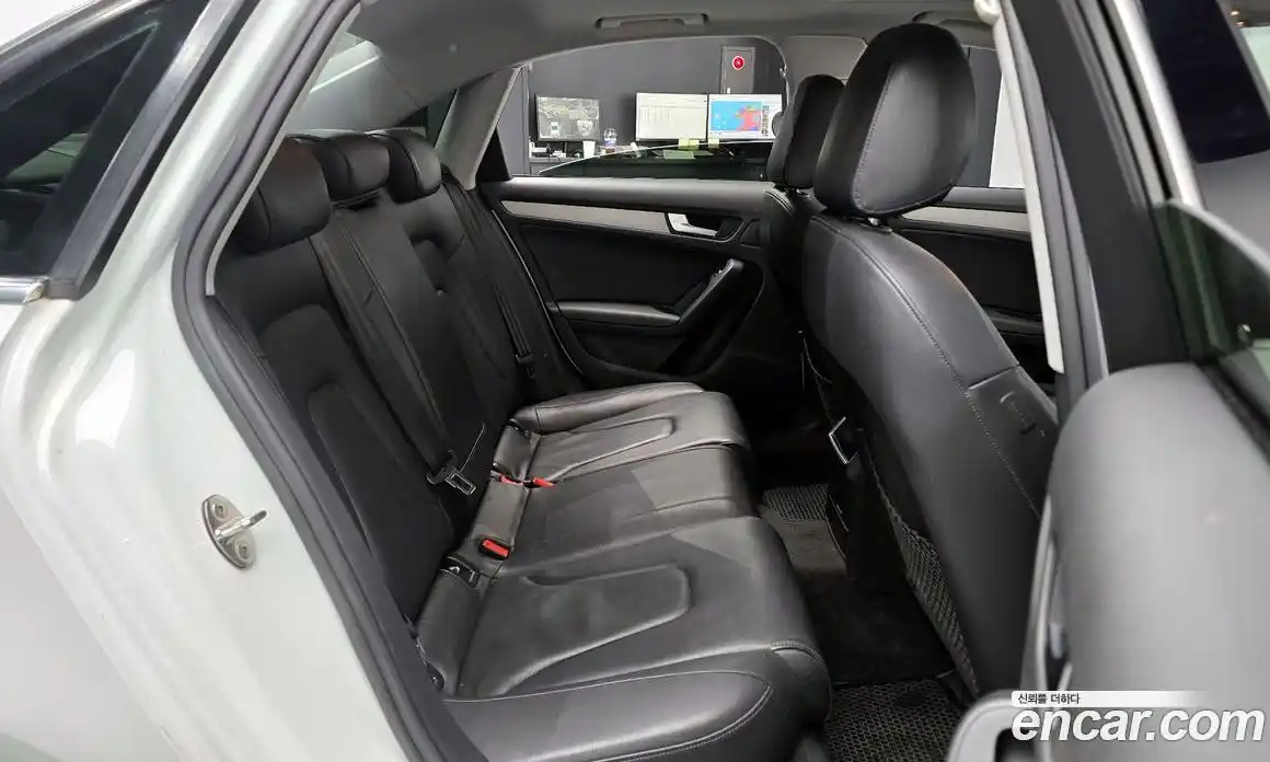 Audi A4 2013 2.0 Автомат в Москве № 193033, фото 6