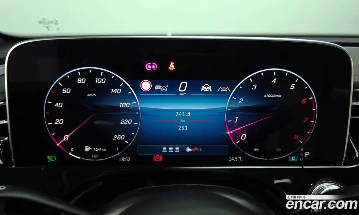 Mercedes-Benz E-Class 2025 3.0 Автомат в Москве № 193664, фото 13