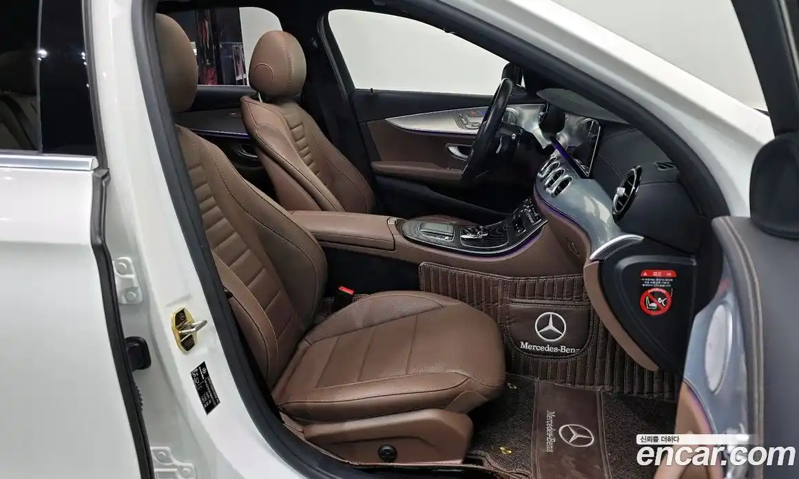 Mercedes-Benz E-Class 2021 2.0 Автомат в Москве № 194418, фото 15