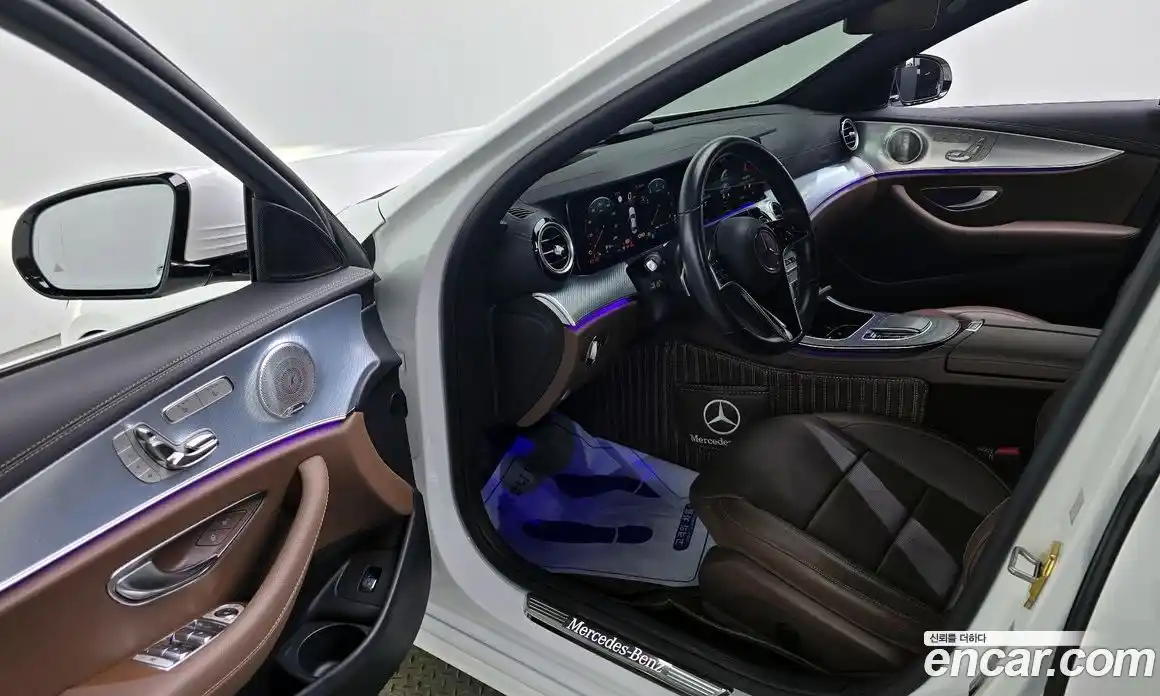 Mercedes-Benz E-Class 2021 2.0 Автомат в Москве № 194418, фото 19