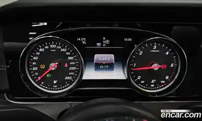 Mercedes-Benz E-Class 2019 1.9 Автомат в Москве № 195210, миниатюра 12