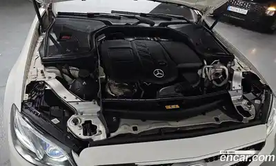 Mercedes-Benz E-Class 2019 1.9 Автомат в Москве № 195210, миниатюра 10