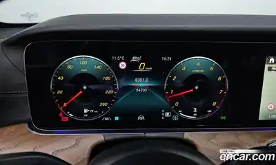 Mercedes-Benz E-Class 2021 2.0 Автомат в Москве № 195211, миниатюра 11