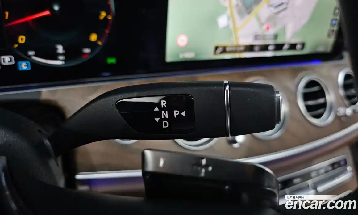 Mercedes-Benz E-Class 2021 2.0 Автомат в Москве № 195211, фото 12