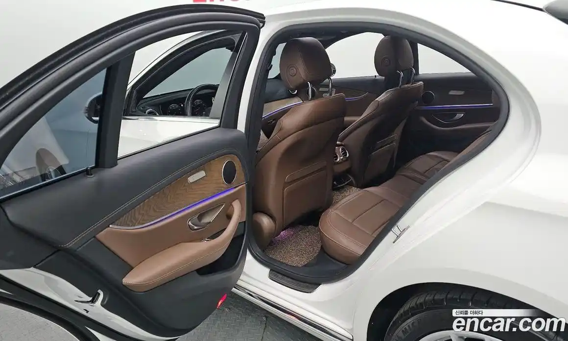 Mercedes-Benz E-Class 2021 2.0 Автомат в Москве № 195211, фото 15