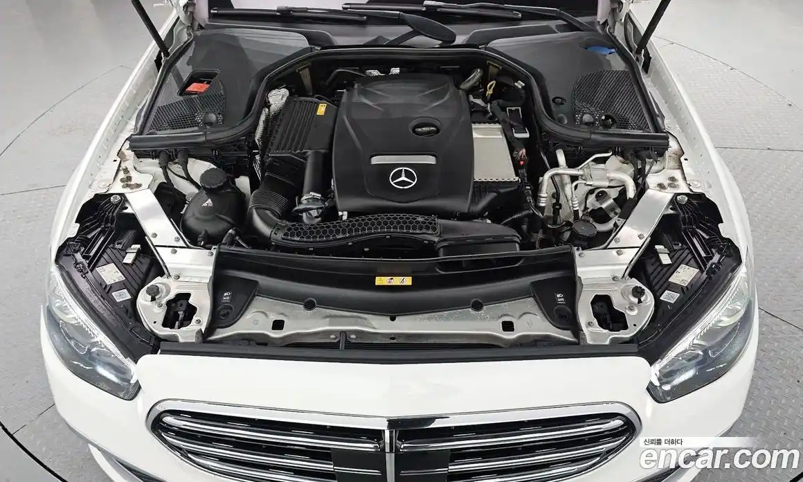 Mercedes-Benz E-Class 2021 2.0 Автомат в Москве № 195211, фото 17