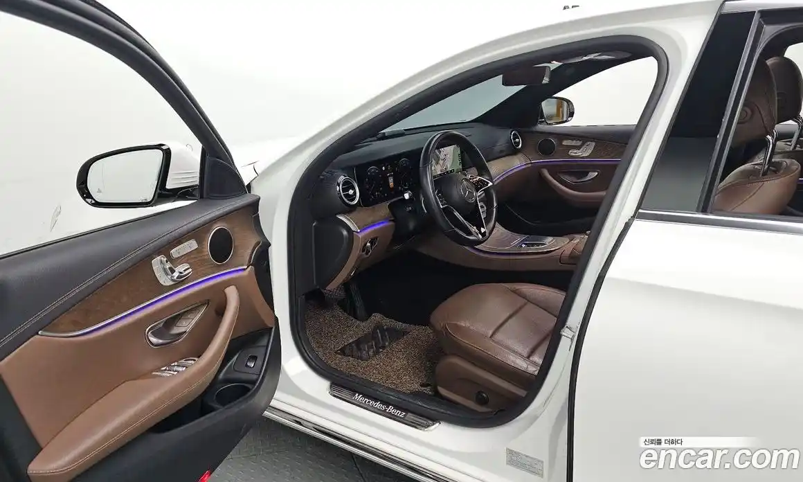 Mercedes-Benz E-Class 2021 2.0 Автомат в Москве № 195211, фото 18