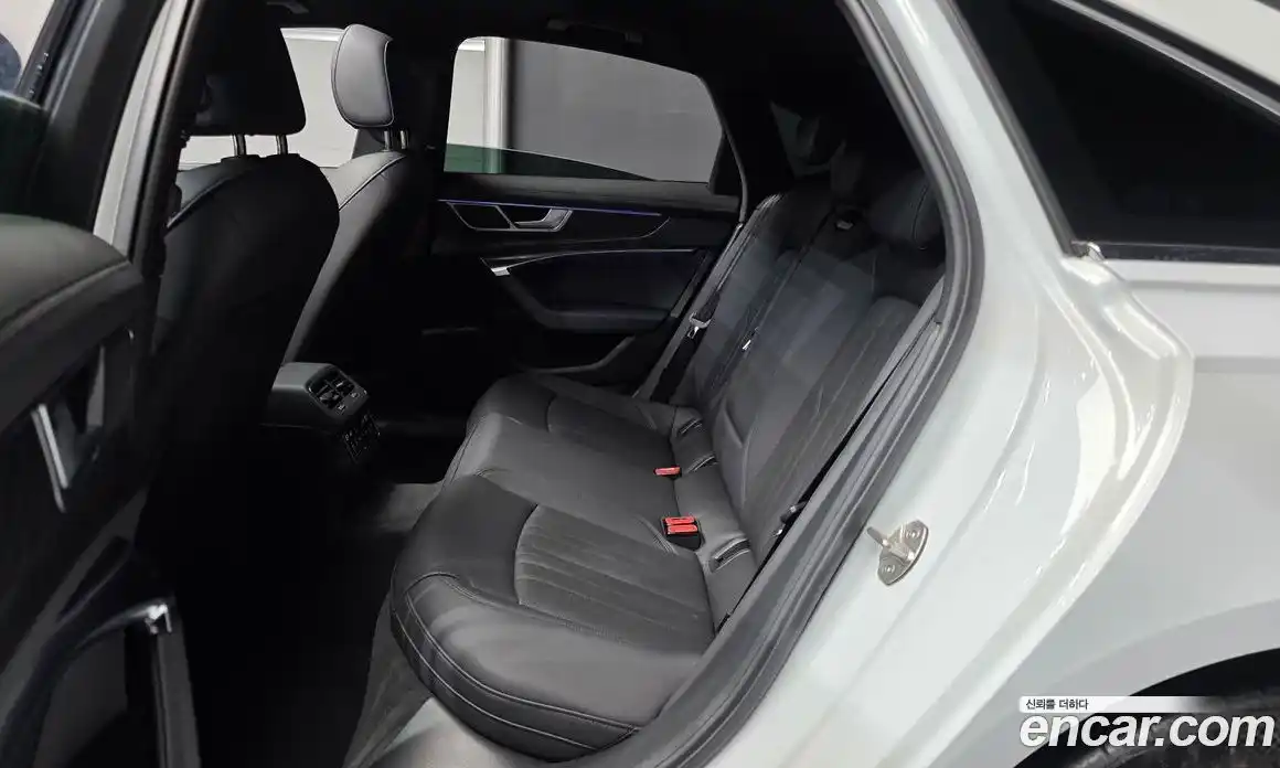 Audi A6 2023 2.0 Автомат в Москве № 196085, фото 12