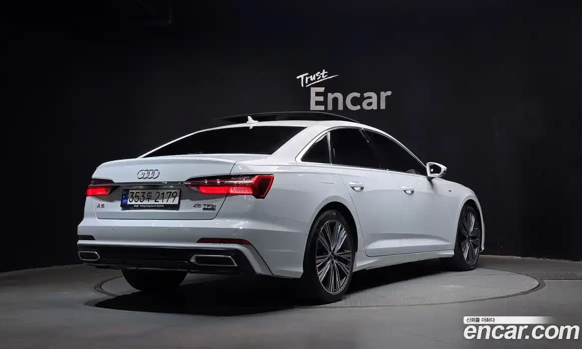 Audi A6 2023 2.0 Автомат в Москве № 196085, фото 2